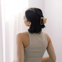 Chelsea King French Cutout Claw Crème Matte