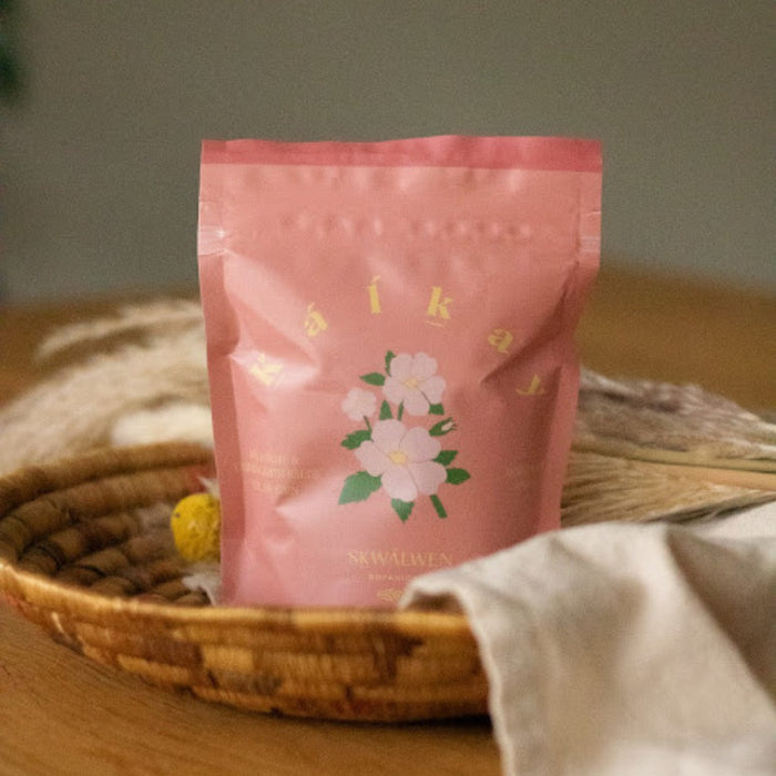 Skwalwen Botanicals Kalkáy Wild Rose & Yarrow Bath Salts - The Green Kiss