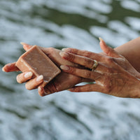 Skwalwen Botanicals Tewín’xw Cranberry Rose Cleansing Facial Bar - The Green Kiss