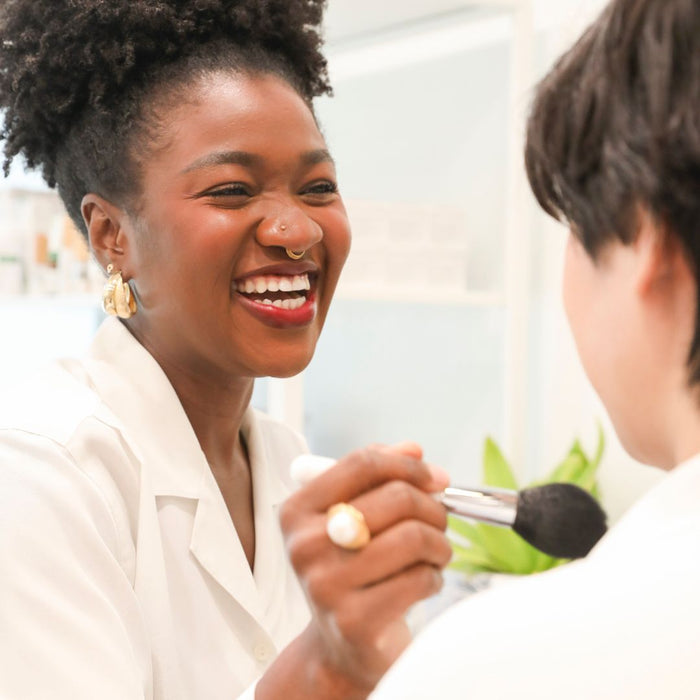 Makeup Consultations - The Green Kiss