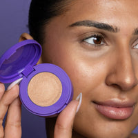 Cheekbone Beauty Courage Cream Highlighter - The Green Kiss