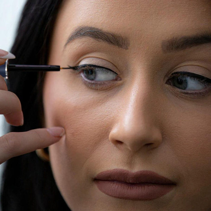 Plume Nourish & Line Liquid Eyeliner - Onyx