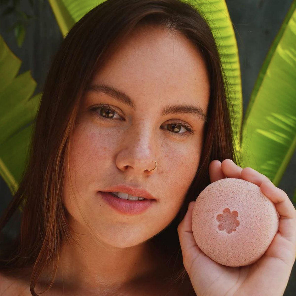 Wyld Konjac Sponge - French Pink Clay - The Green Kiss