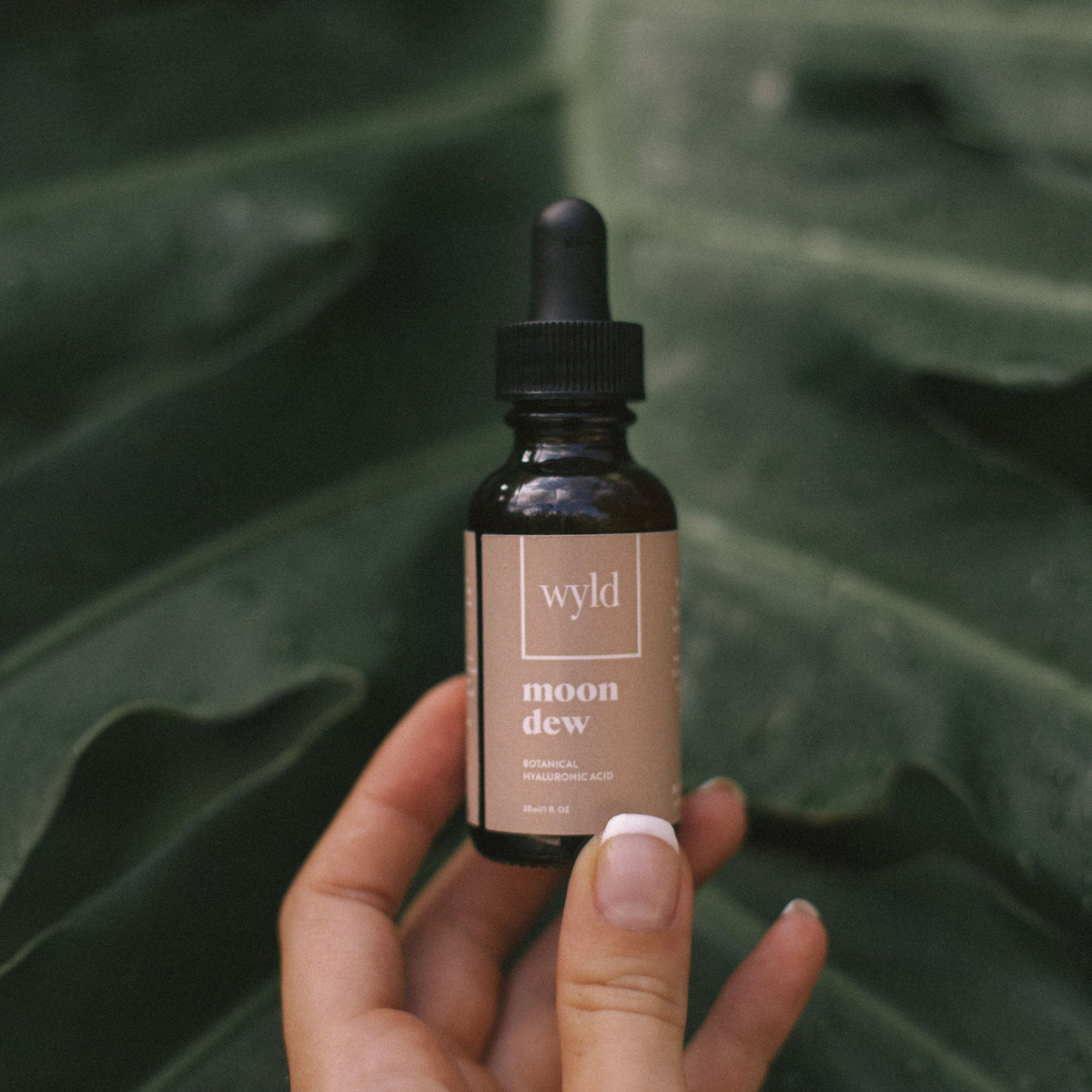Z Wyld Moon Dew Serum - The Green Kiss